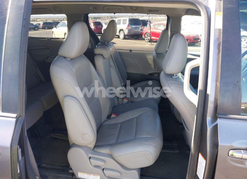 Photo 8 of 2015 Toyota Sienna XLE 8 PASSENGER (VIN 5TDYK3DC4FS576442)