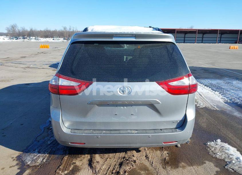 Photo 16 of 2015 Toyota Sienna XLE/LIMITED (VIN 5TDYK3DC4FS579180)