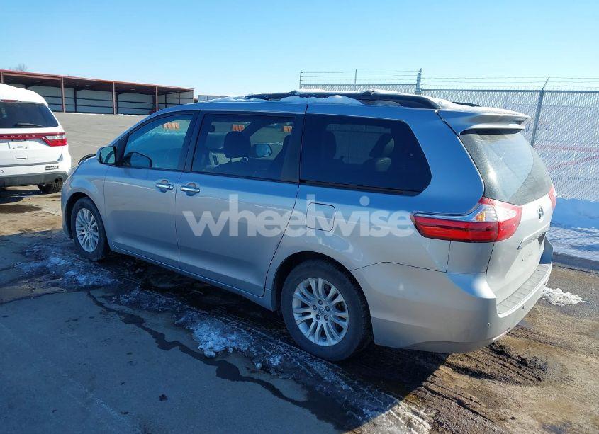 Photo 3 of 2015 Toyota Sienna XLE/LIMITED (VIN 5TDYK3DC4FS579180)