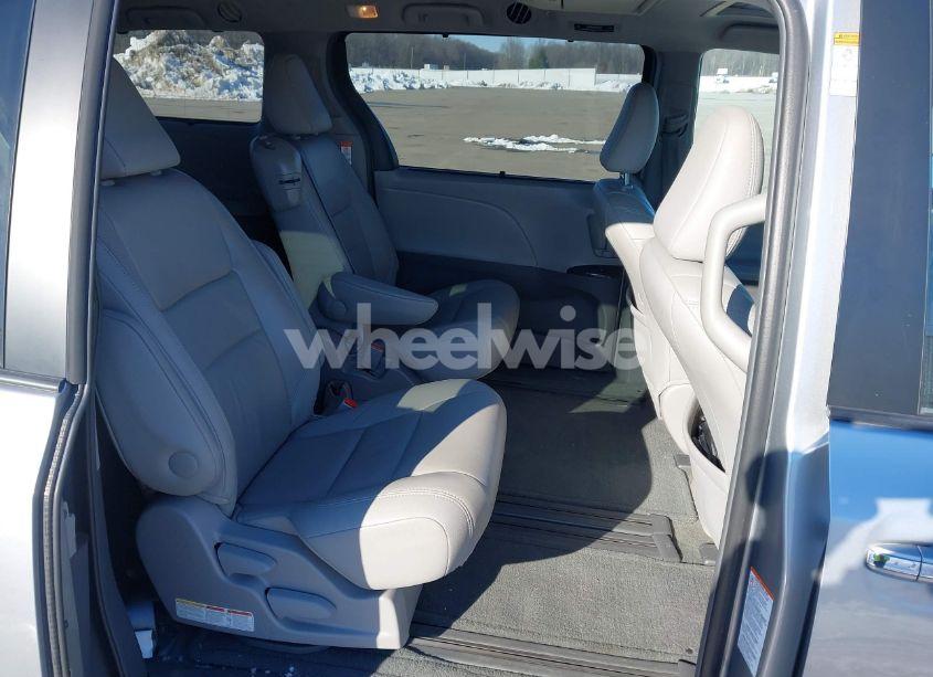 Photo 8 of 2015 Toyota Sienna XLE/LIMITED (VIN 5TDYK3DC4FS579180)