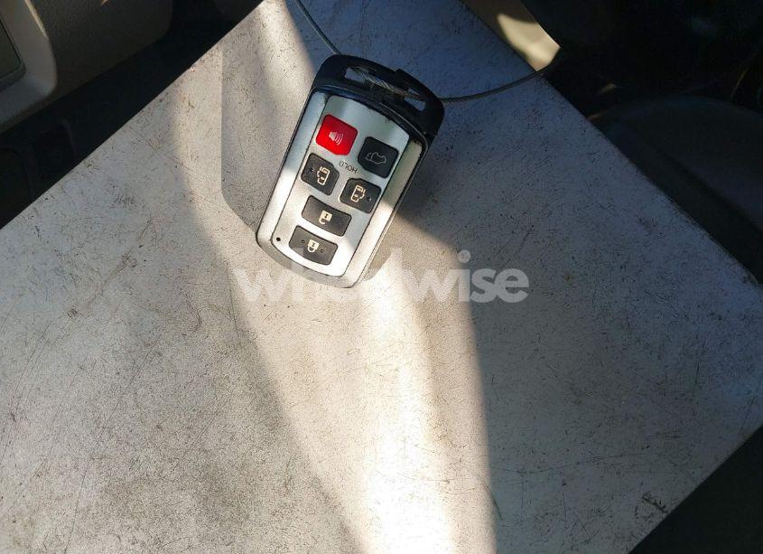 Photo 11 of 2015 Toyota Sienna XLE 8 PASSENGER (VIN 5TDYK3DC4FS581978)