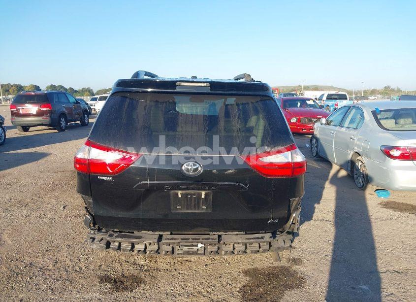 Photo 16 of 2015 Toyota Sienna XLE 8 PASSENGER (VIN 5TDYK3DC4FS581978)