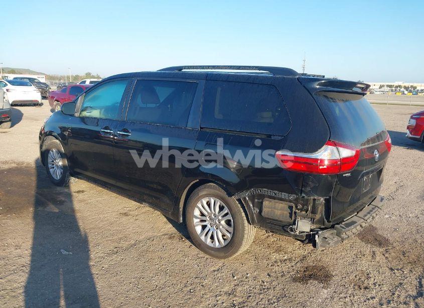 Photo 3 of 2015 Toyota Sienna XLE 8 PASSENGER (VIN 5TDYK3DC4FS581978)