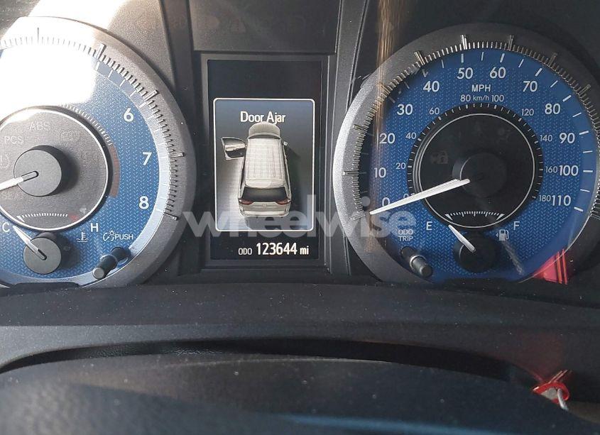 Photo 7 of 2015 Toyota Sienna XLE 8 PASSENGER (VIN 5TDYK3DC4FS581978)