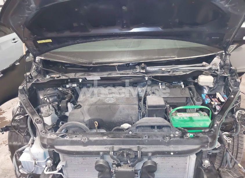 Photo 10 of 2015 Toyota Sienna LIMITED 7 PASSENGER/LIMITED PREMIUM 7 PASSENGER/XLE 7 PASSENGER/XLE 8 PASSENGER (VIN 5TDYK3DC4FS619340)