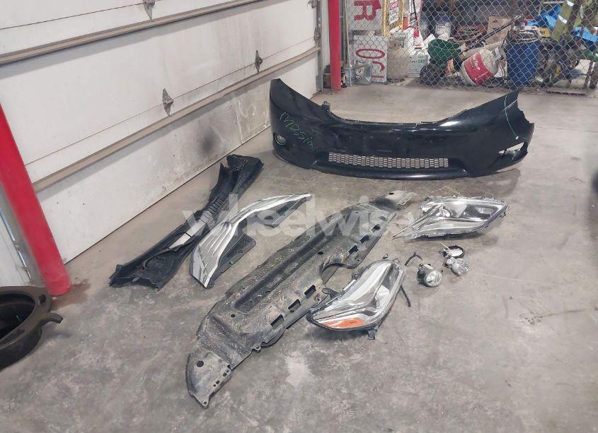 Photo 12 of 2015 Toyota Sienna LIMITED 7 PASSENGER/LIMITED PREMIUM 7 PASSENGER/XLE 7 PASSENGER/XLE 8 PASSENGER (VIN 5TDYK3DC4FS619340)