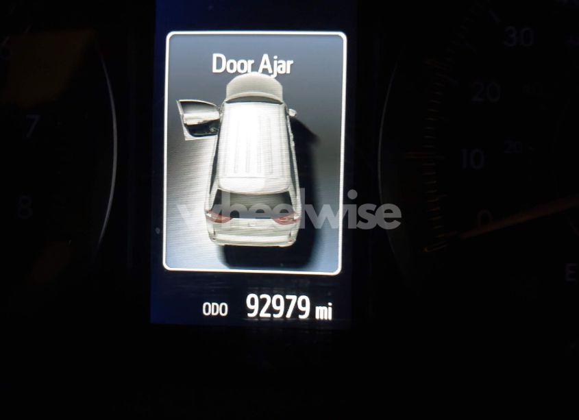 Photo 7 of 2015 Toyota Sienna LIMITED 7 PASSENGER/LIMITED PREMIUM 7 PASSENGER/XLE 7 PASSENGER/XLE 8 PASSENGER (VIN 5TDYK3DC4FS619340)