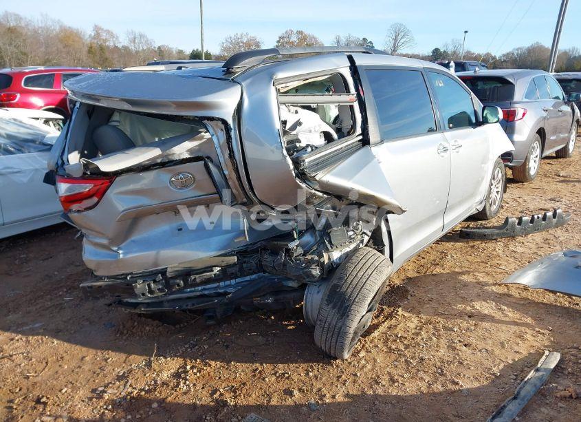 Photo 4 of 2015 Toyota Sienna XLE 8 PASSENGER (VIN 5TDYK3DC4FS628667)