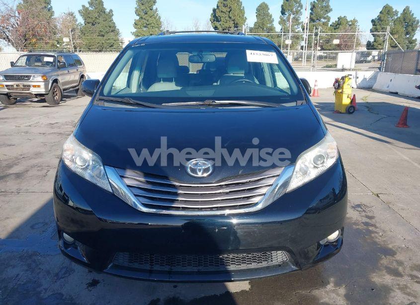 Photo 12 of 2015 Toyota Sienna XLE/LIMITED (VIN 5TDYK3DC4FS654170)