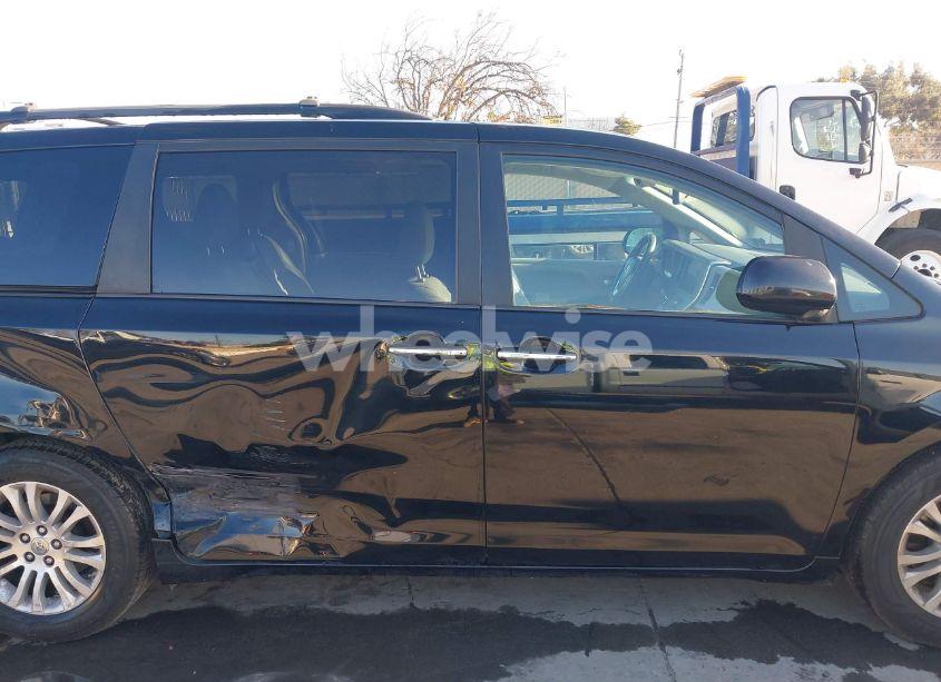 Photo 13 of 2015 Toyota Sienna XLE/LIMITED (VIN 5TDYK3DC4FS654170)