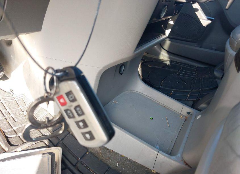 Photo 11 of 2016 Toyota Sienna XLE 8 PASSENGER (VIN 5TDYK3DC4GS702266)