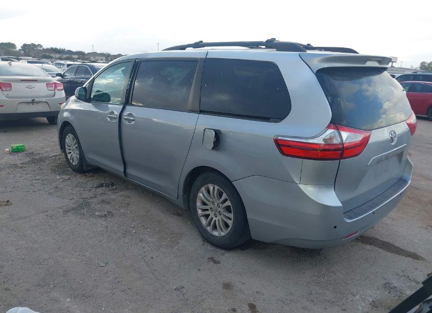 Photo 3 of 2016 Toyota Sienna XLE 8 PASSENGER (VIN 5TDYK3DC4GS702266)