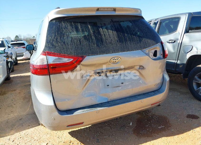 Photo 6 of 2016 Toyota Sienna XLE PREMIUM 8 PASSENGER (VIN 5TDYK3DC4GS739785)
