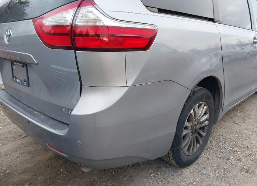 Photo 21 of 2016 Toyota Sienna XLE/LIMITED (VIN 5TDYK3DC4GS759535)