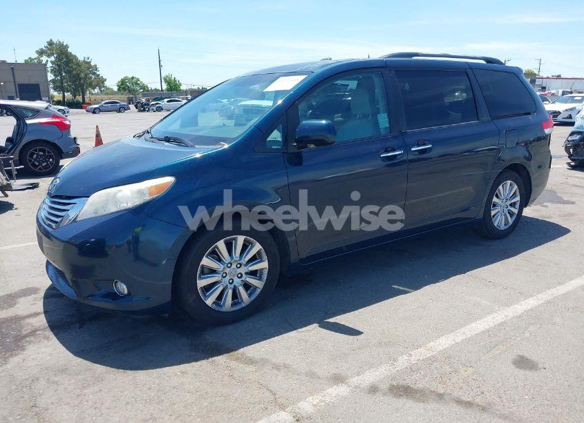 Photo 2 of 2011 Toyota Sienna LIMITED V6 (VIN 5TDYK3DC5BS038262)