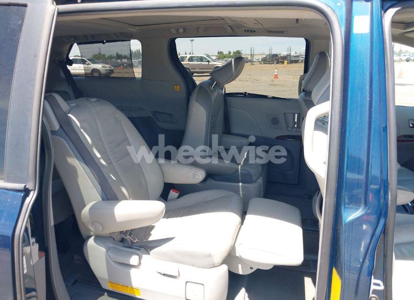 Photo 8 of 2011 Toyota Sienna LIMITED V6 (VIN 5TDYK3DC5BS038262)