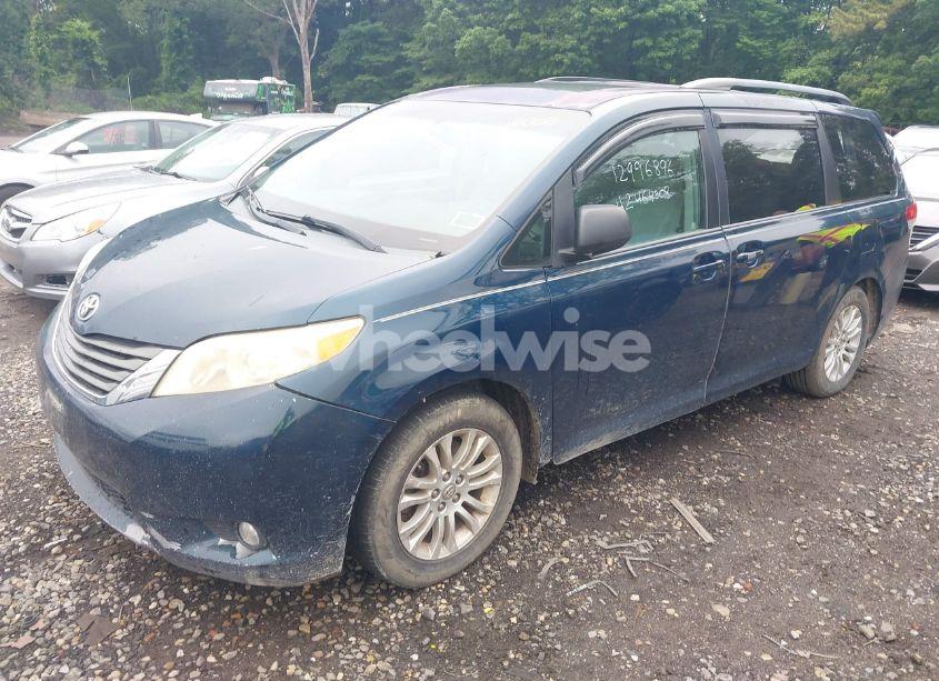 Photo 2 of 2011 Toyota Sienna XLE V6 (VIN 5TDYK3DC5BS090992)