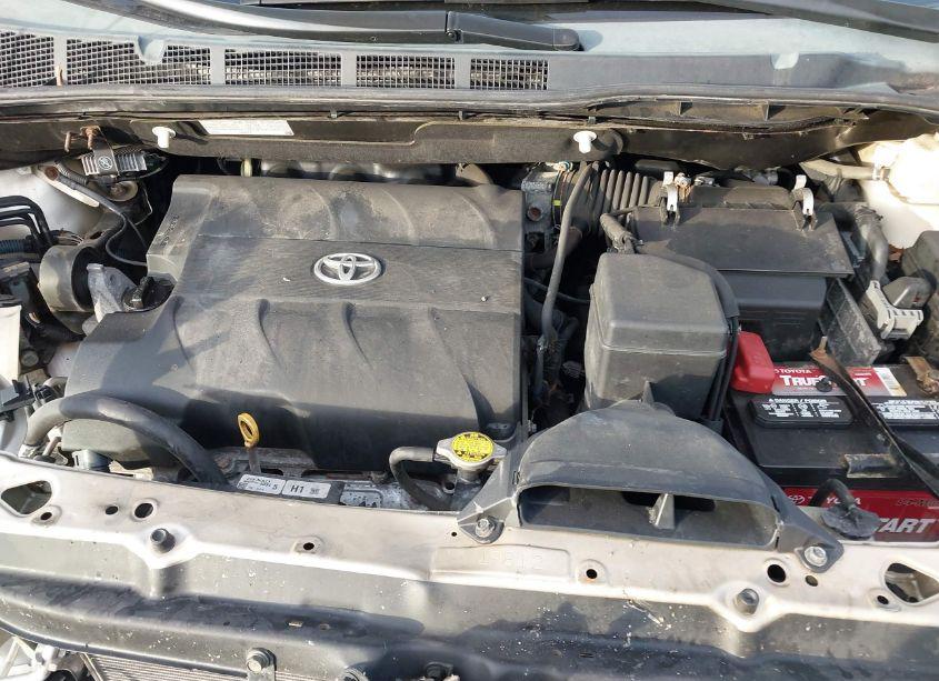 Photo 10 of 2011 Toyota Sienna XLE/LIMITED (VIN 5TDYK3DC5BS150009)