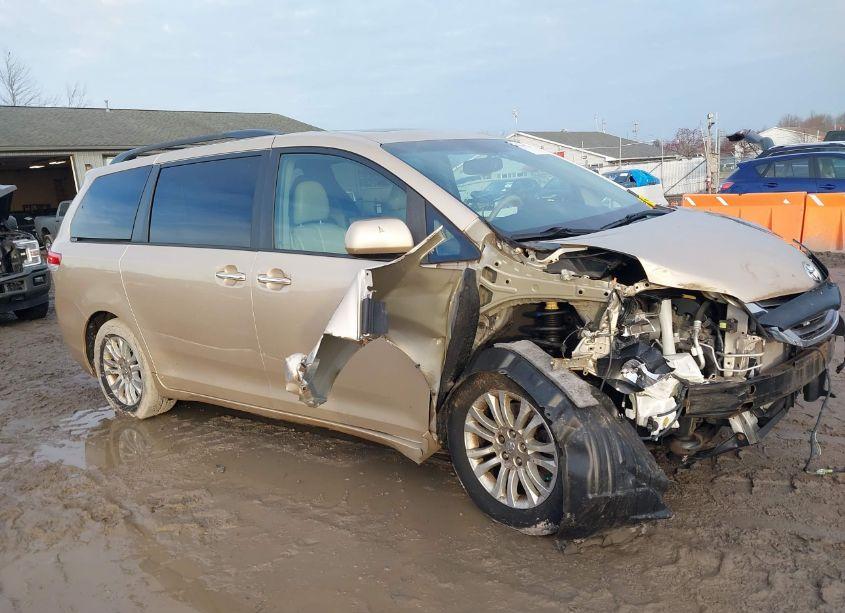 Photo 14 of 2011 Toyota Sienna XLE/LIMITED (VIN 5TDYK3DC5BS150009)