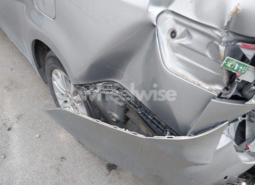 Photo 18 of 2011 Toyota Sienna XLE/LIMITED (VIN 5TDYK3DC5BS150527)