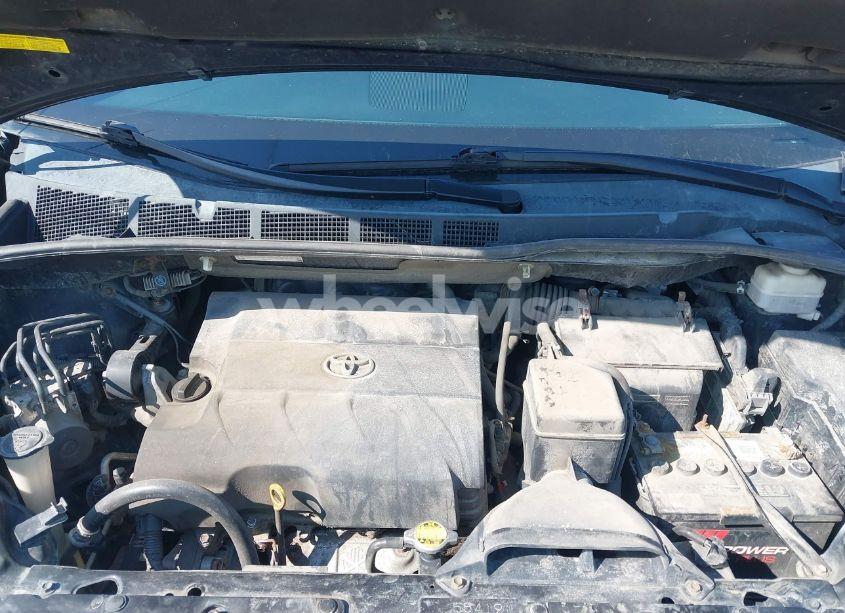 Photo 10 of 2012 Toyota Sienna XLE V6 8 PASSENGER (VIN 5TDYK3DC5CS186980)