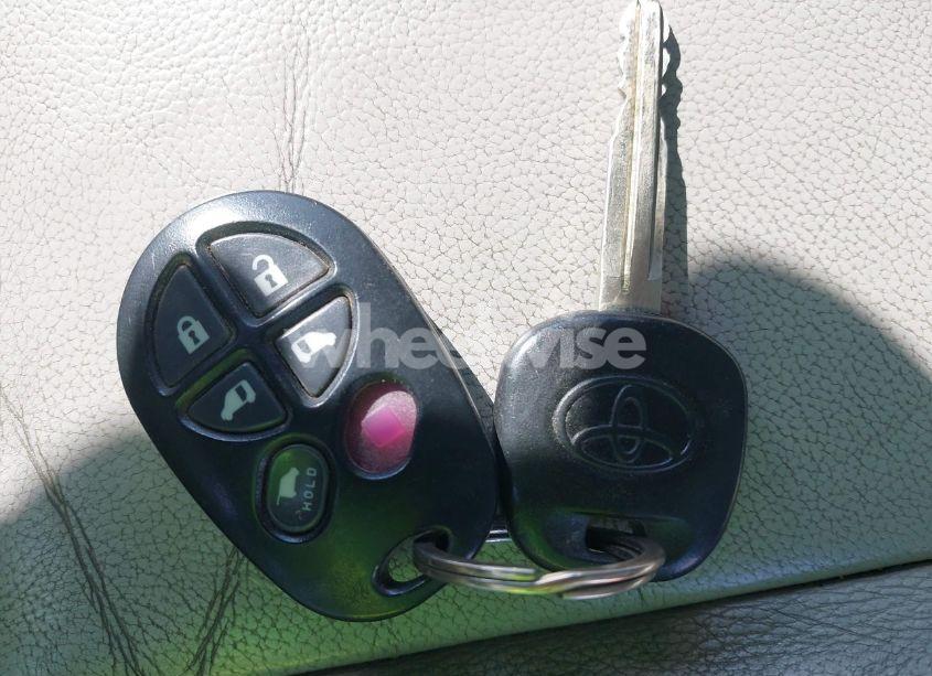 Photo 11 of 2012 Toyota Sienna XLE V6 8 PASSENGER (VIN 5TDYK3DC5CS186980)