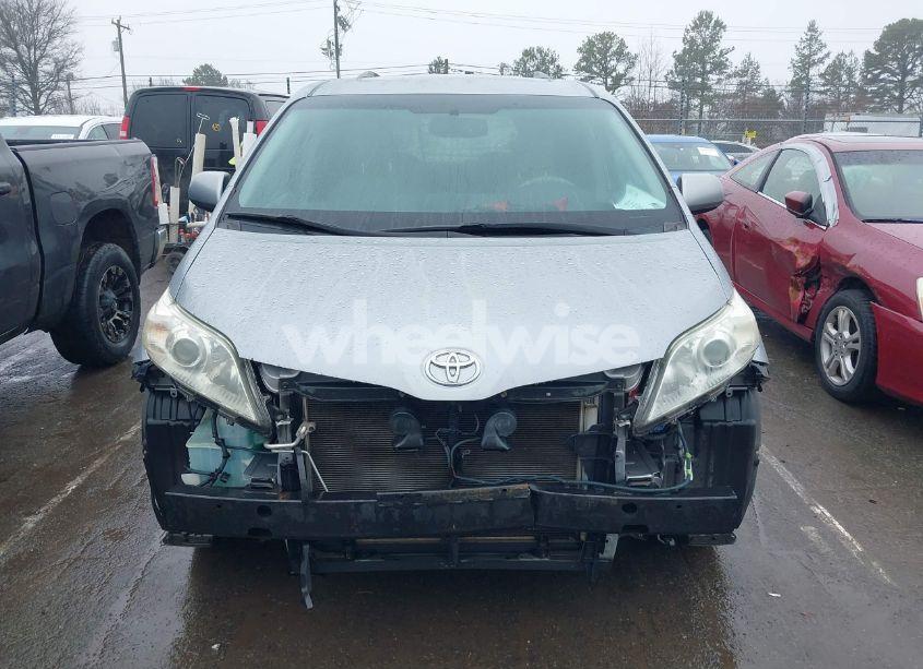 Photo 12 of 2012 Toyota Sienna XLE/LIMITED (VIN 5TDYK3DC5CS198711)