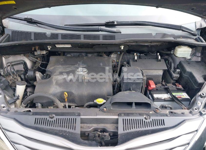 Photo 10 of 2012 Toyota Sienna XLE V6 8 PASSENGER (VIN 5TDYK3DC5CS224787)