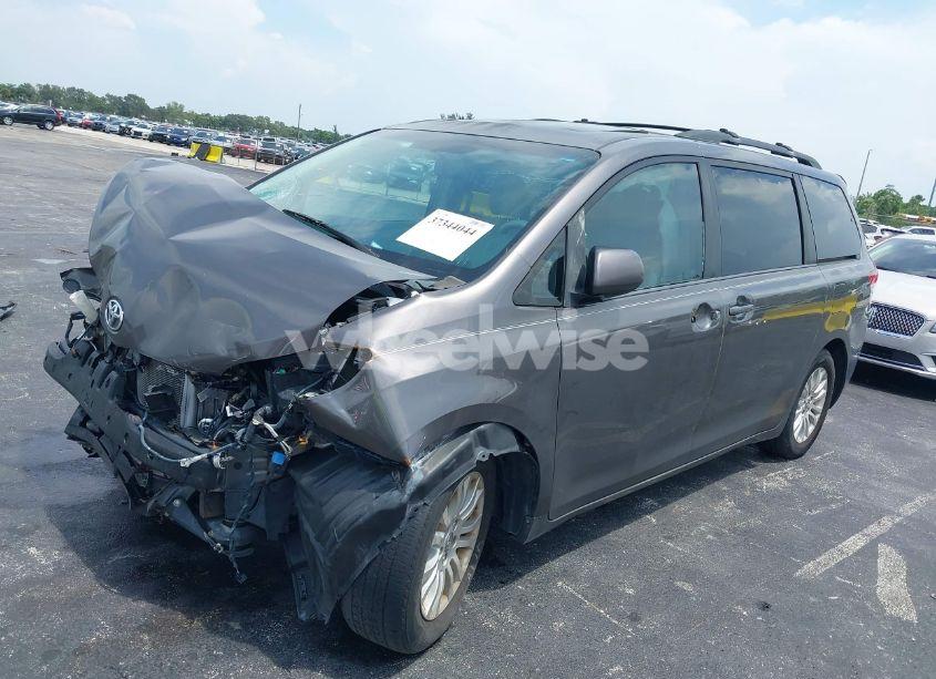 Photo 2 of 2012 Toyota Sienna XLE V6 8 PASSENGER (VIN 5TDYK3DC5CS244182)