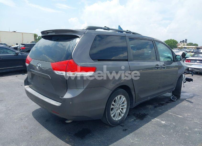 Photo 4 of 2012 Toyota Sienna XLE V6 8 PASSENGER (VIN 5TDYK3DC5CS244182)