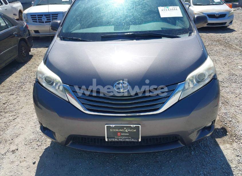 Photo 12 of 2012 Toyota Sienna XLE V6 8 PASSENGER (VIN 5TDYK3DC5CS259216)