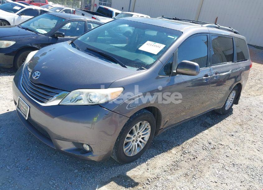 Photo 2 of 2012 Toyota Sienna XLE V6 8 PASSENGER (VIN 5TDYK3DC5CS259216)