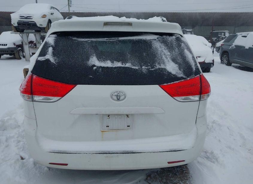 Photo 16 of 2012 Toyota Sienna XLE V6 8 PASSENGER (VIN 5TDYK3DC5CS267459)