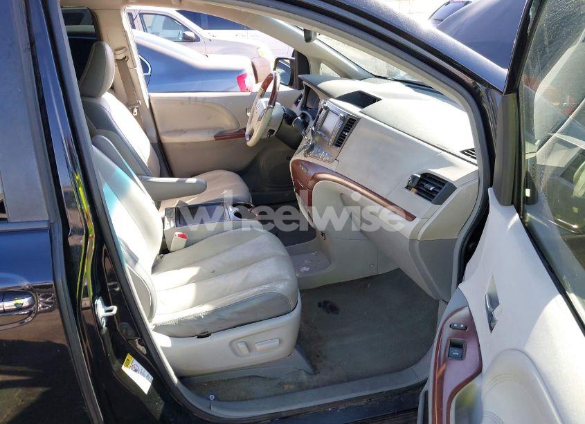 Photo 5 of 2012 Toyota Sienna XLE/LIMITED (VIN 5TDYK3DC5CS268322)