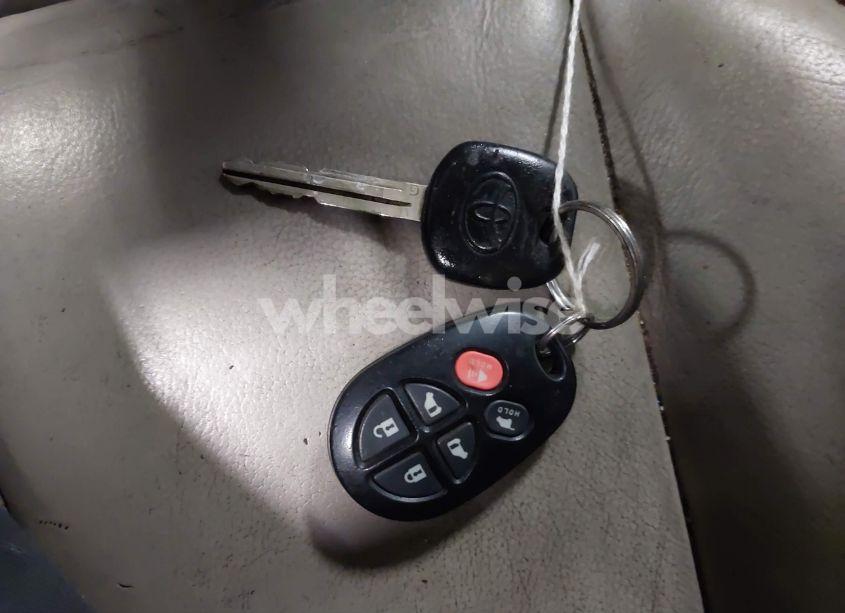 Photo 11 of 2013 Toyota Sienna XLE V6 8 PASSENGER (VIN 5TDYK3DC5DS307590)