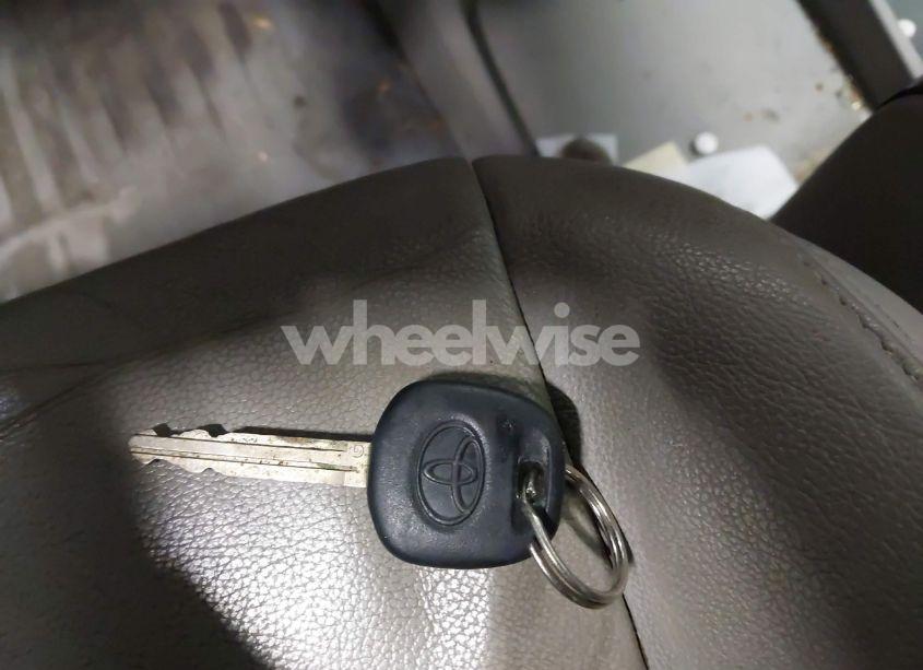 Photo 11 of 2013 Toyota Sienna XLE V6 8 PASSENGER (VIN 5TDYK3DC5DS355798)