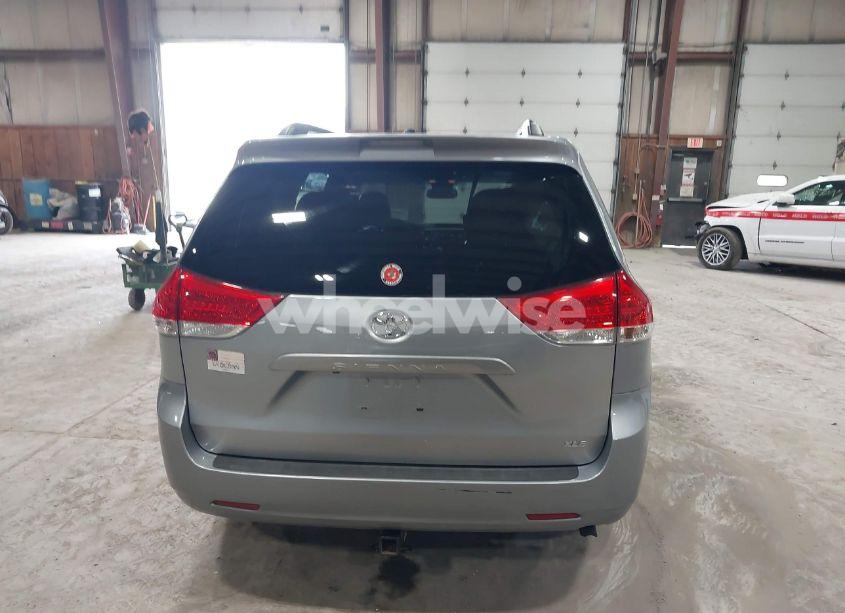 Photo 16 of 2013 Toyota Sienna XLE V6 8 PASSENGER (VIN 5TDYK3DC5DS363822)