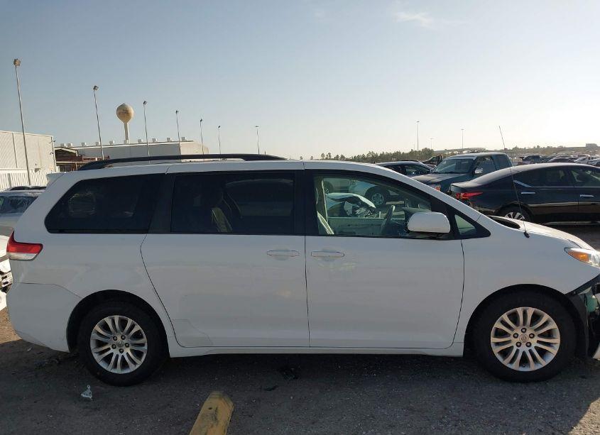 Photo 14 of 2013 Toyota Sienna XLE V6 8 PASSENGER (VIN 5TDYK3DC5DS380183)