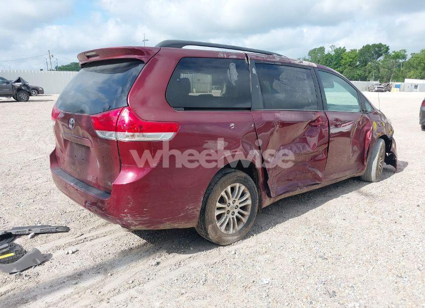 Photo 4 of 2013 Toyota Sienna XLE V6 8 PASSENGER (VIN 5TDYK3DC5DS380894)