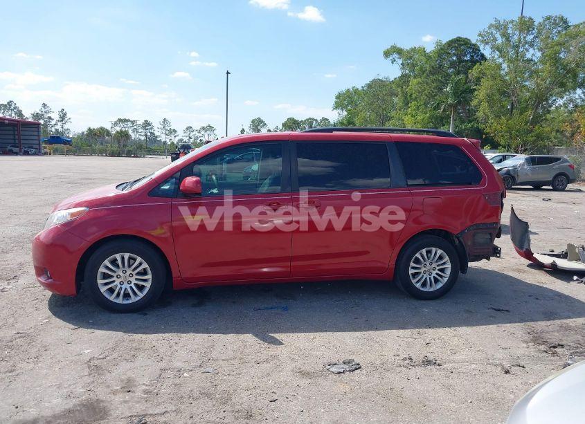 Photo 15 of 2013 Toyota Sienna XLE V6 8 PASSENGER (VIN 5TDYK3DC5DS398375)