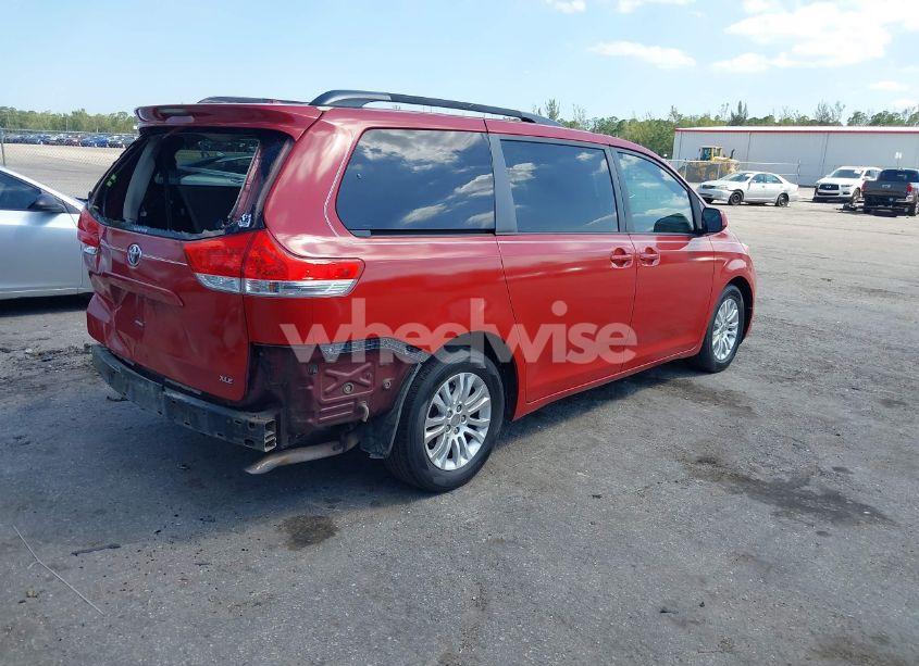 Photo 4 of 2013 Toyota Sienna XLE V6 8 PASSENGER (VIN 5TDYK3DC5DS398375)