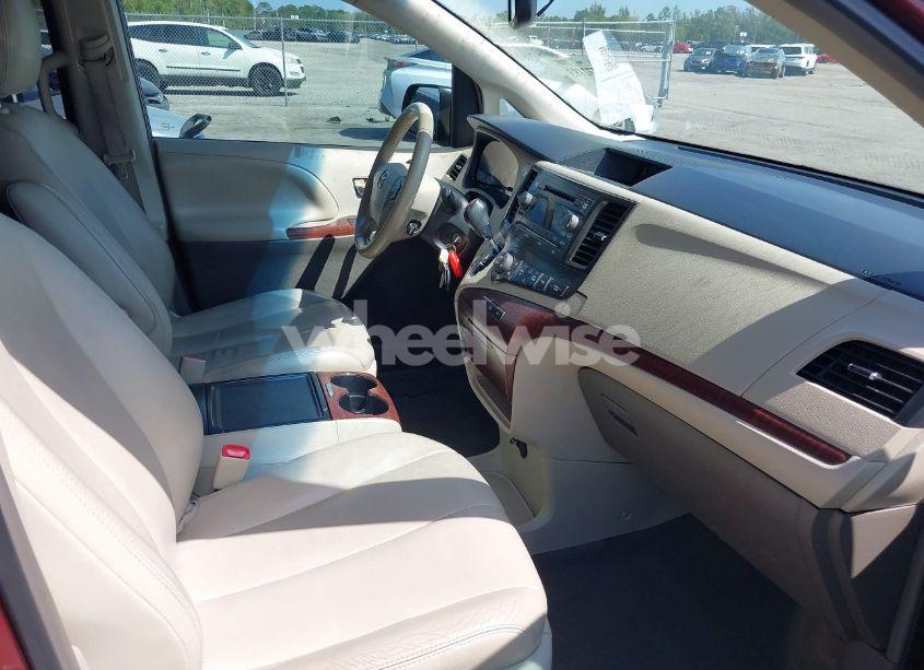 Photo 5 of 2013 Toyota Sienna XLE V6 8 PASSENGER (VIN 5TDYK3DC5DS398375)