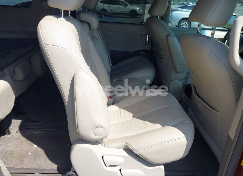 Photo 8 of 2013 Toyota Sienna XLE V6 8 PASSENGER (VIN 5TDYK3DC5DS398375)