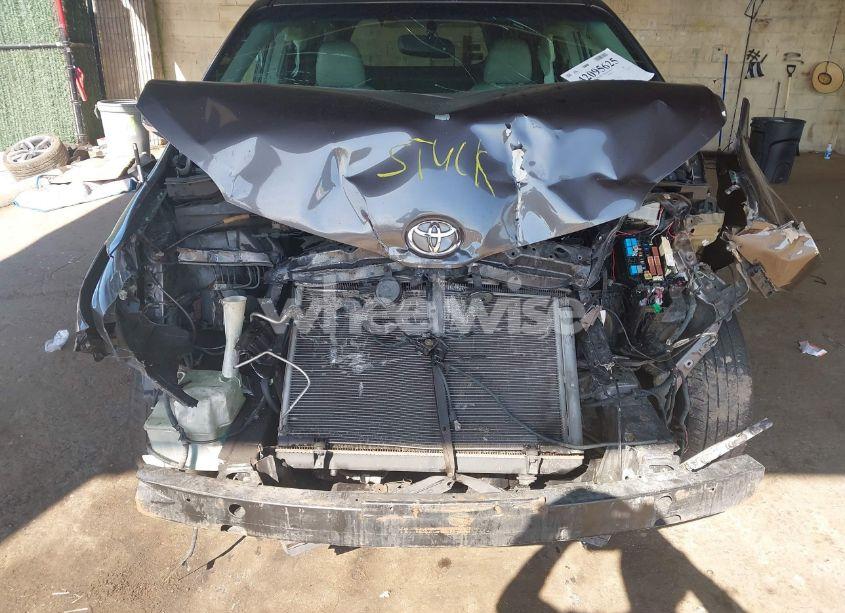 Photo 6 of 2014 Toyota Sienna XLE V6 8 PASSENGER (VIN 5TDYK3DC5ES433949)