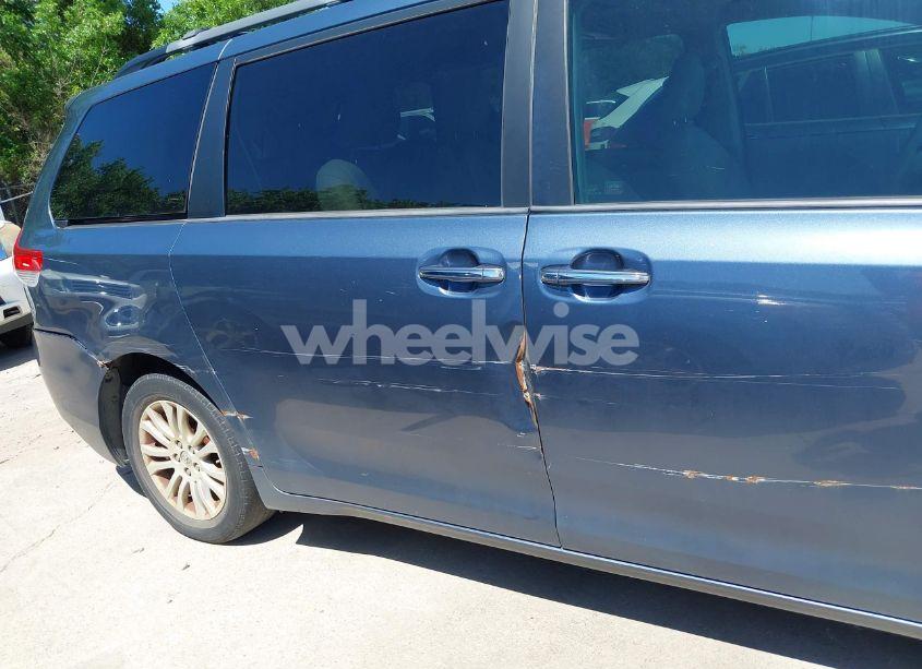 Photo 6 of 2014 Toyota Sienna XLE V6 8 PASSENGER (VIN 5TDYK3DC5ES481399)