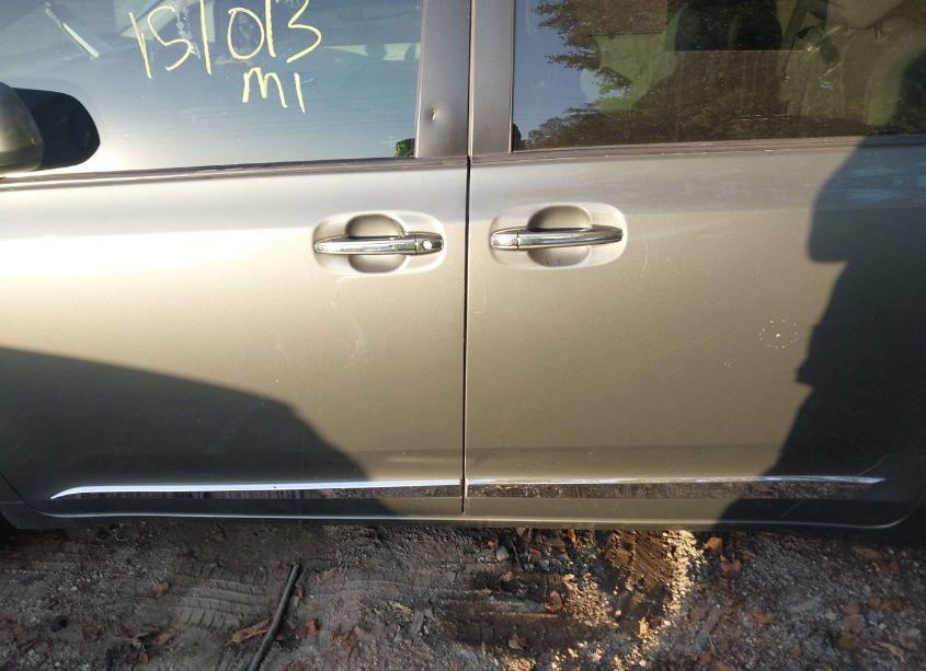 Photo 14 of 2014 Toyota Sienna XLE V6 8 PASSENGER (VIN 5TDYK3DC5ES488739)