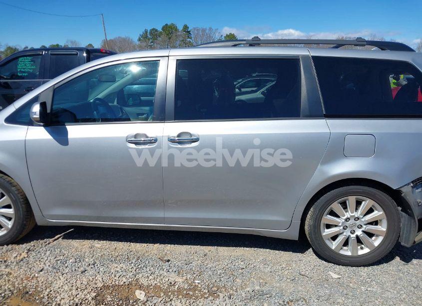 Photo 14 of 2015 Toyota Sienna LIMITED PREMIUM 7 PASSENGER (VIN 5TDYK3DC5FS627155)