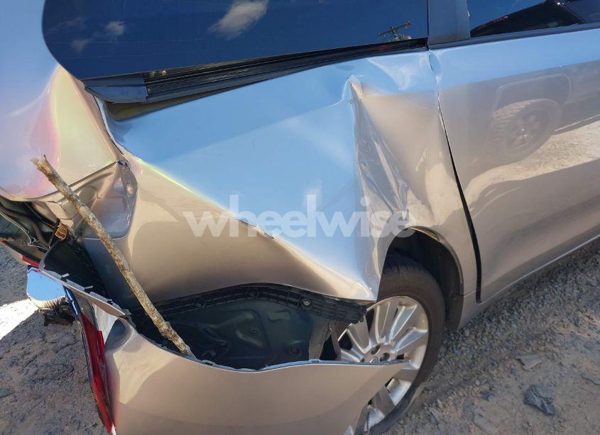 Photo 17 of 2015 Toyota Sienna LIMITED PREMIUM 7 PASSENGER (VIN 5TDYK3DC5FS627155)