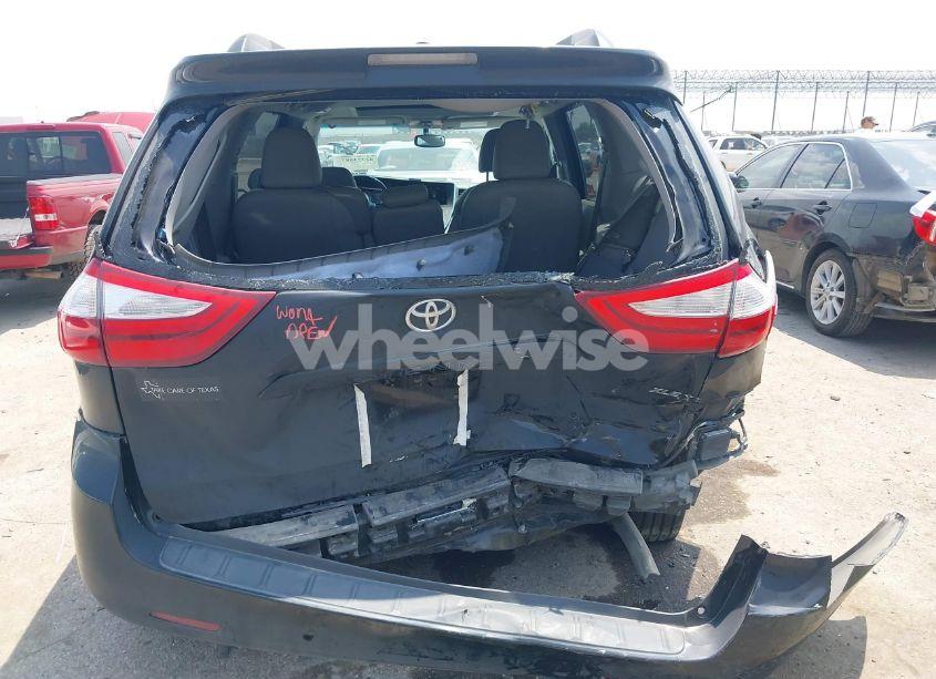 Photo 16 of 2016 Toyota Sienna LIMITED 7 PASSENGER/LIMITED PREMIUM 7 PASSENGER/XLE 7 PASSENGER/XLE 8 PASSENGER (VIN 5TDYK3DC5GS703586)