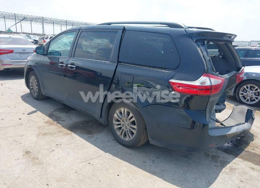 Photo 3 of 2016 Toyota Sienna LIMITED 7 PASSENGER/LIMITED PREMIUM 7 PASSENGER/XLE 7 PASSENGER/XLE 8 PASSENGER (VIN 5TDYK3DC5GS703586)